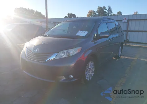 2011 Toyota Sienna Xle z USA, uszkodzony, nr VIN 5TDDK3DC7BS019419